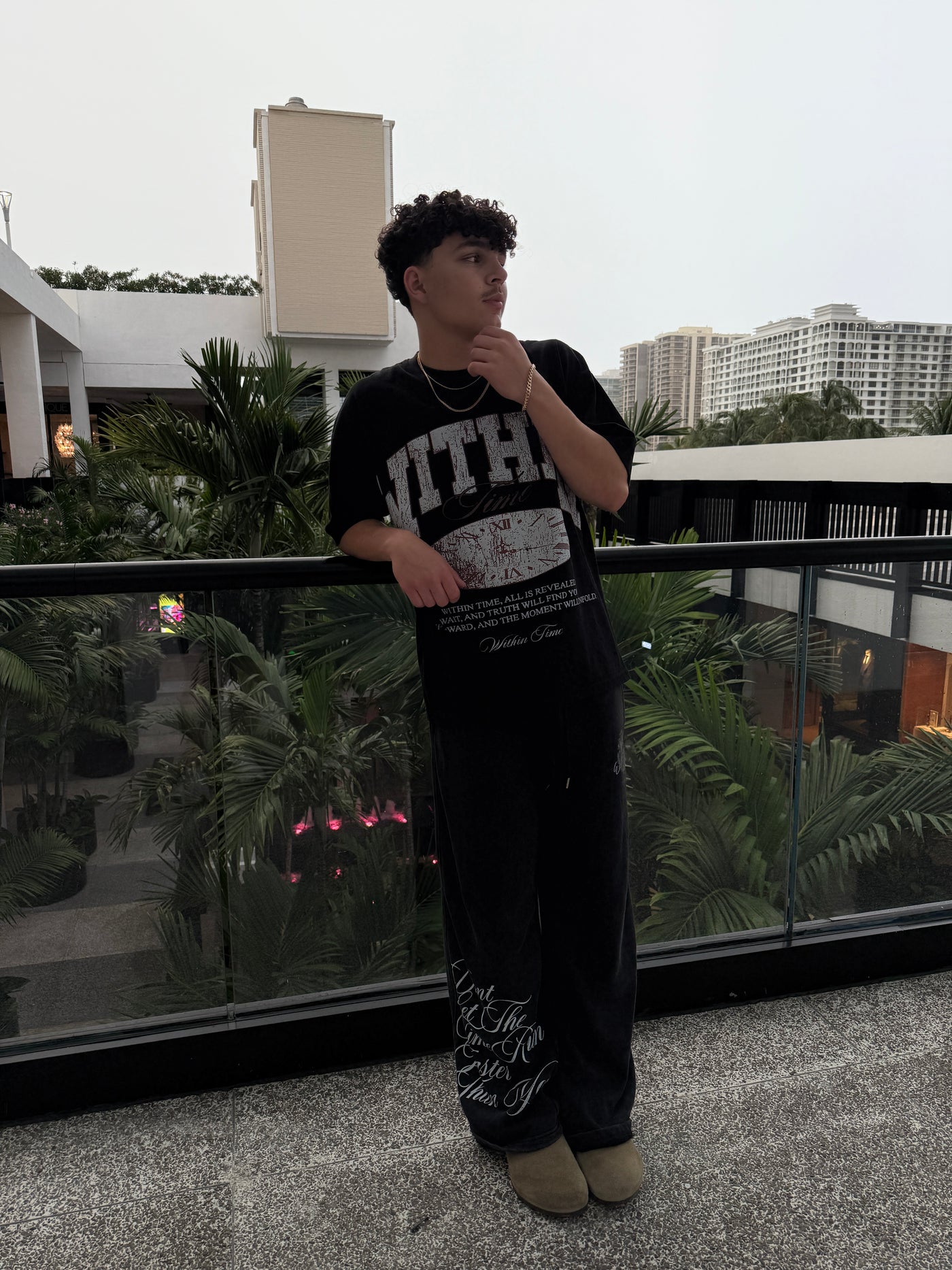 ‘Don’t Let The Time Run’ Sweats